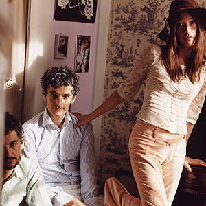 Blonde_Redhead_Barragan-a